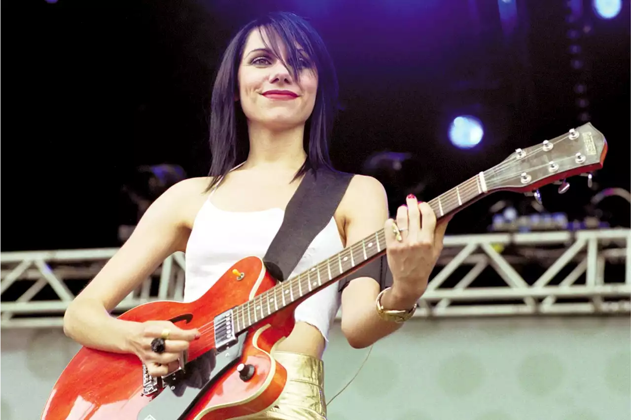 15 Insanely Great PJ Harvey Songs Only Hardcore Fans Know (And Everyone Else Should Too)